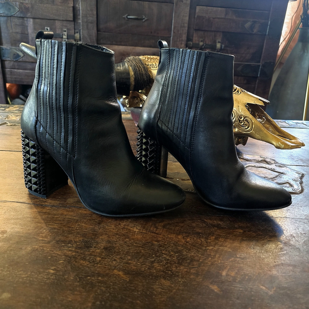 Vintage Giordana F Studded Ankle Boots